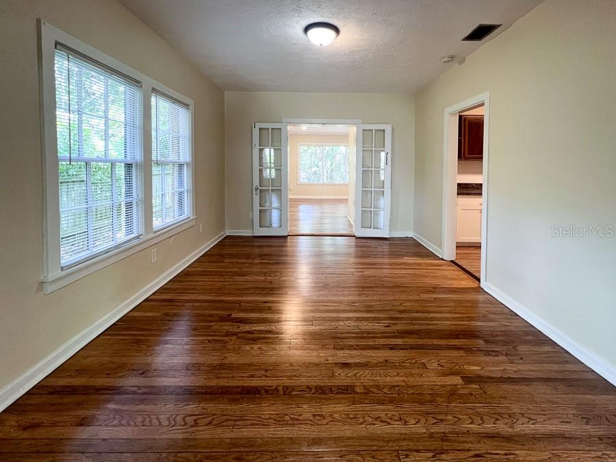 Image 5 of 33 For 2734 3rd Place