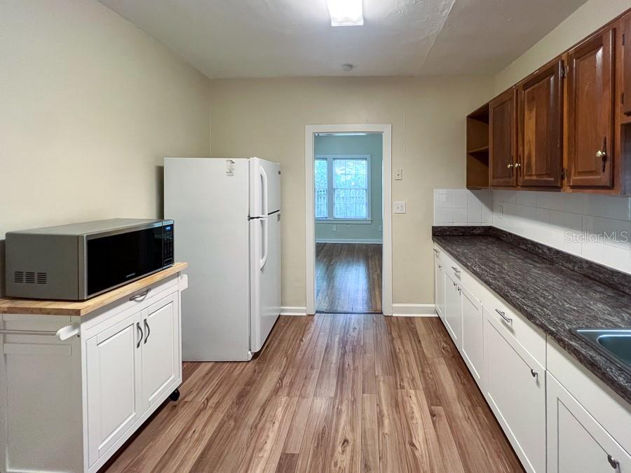 Image 7 of 33 For 2734 3rd Place