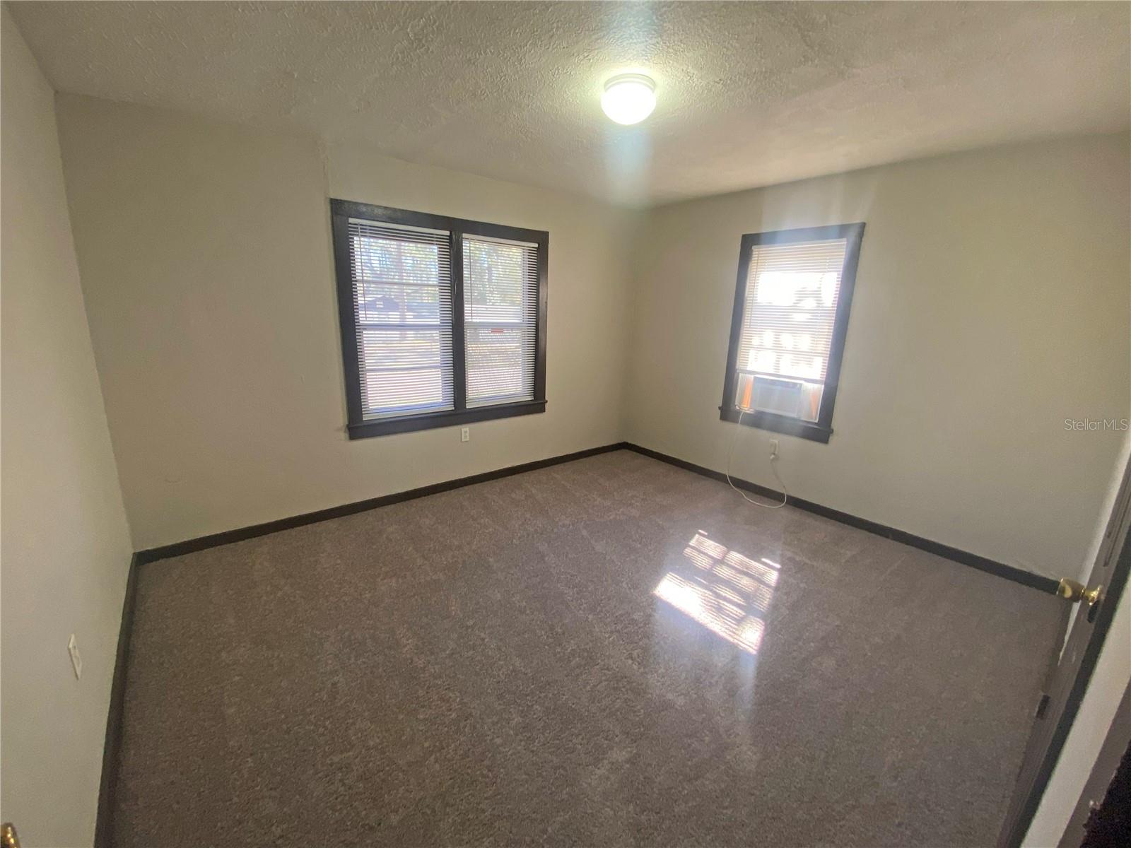 Image 10 of 20 For 401 Cherry Street