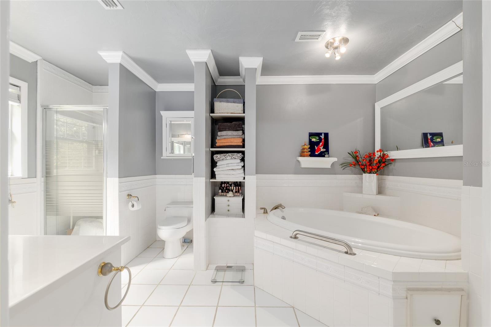 Image 19 of 42 For 12832 14th Avenue