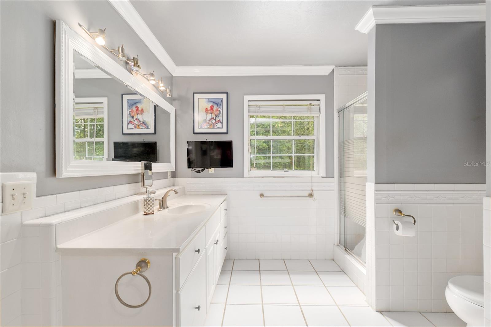 Image 20 of 42 For 12832 14th Avenue