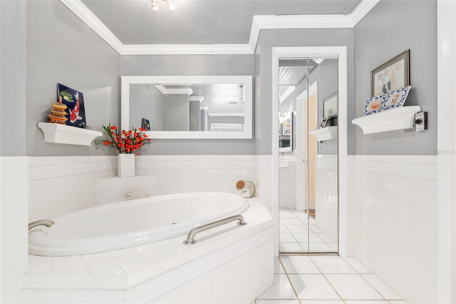 Image 21 of 42 For 12832 14th Avenue