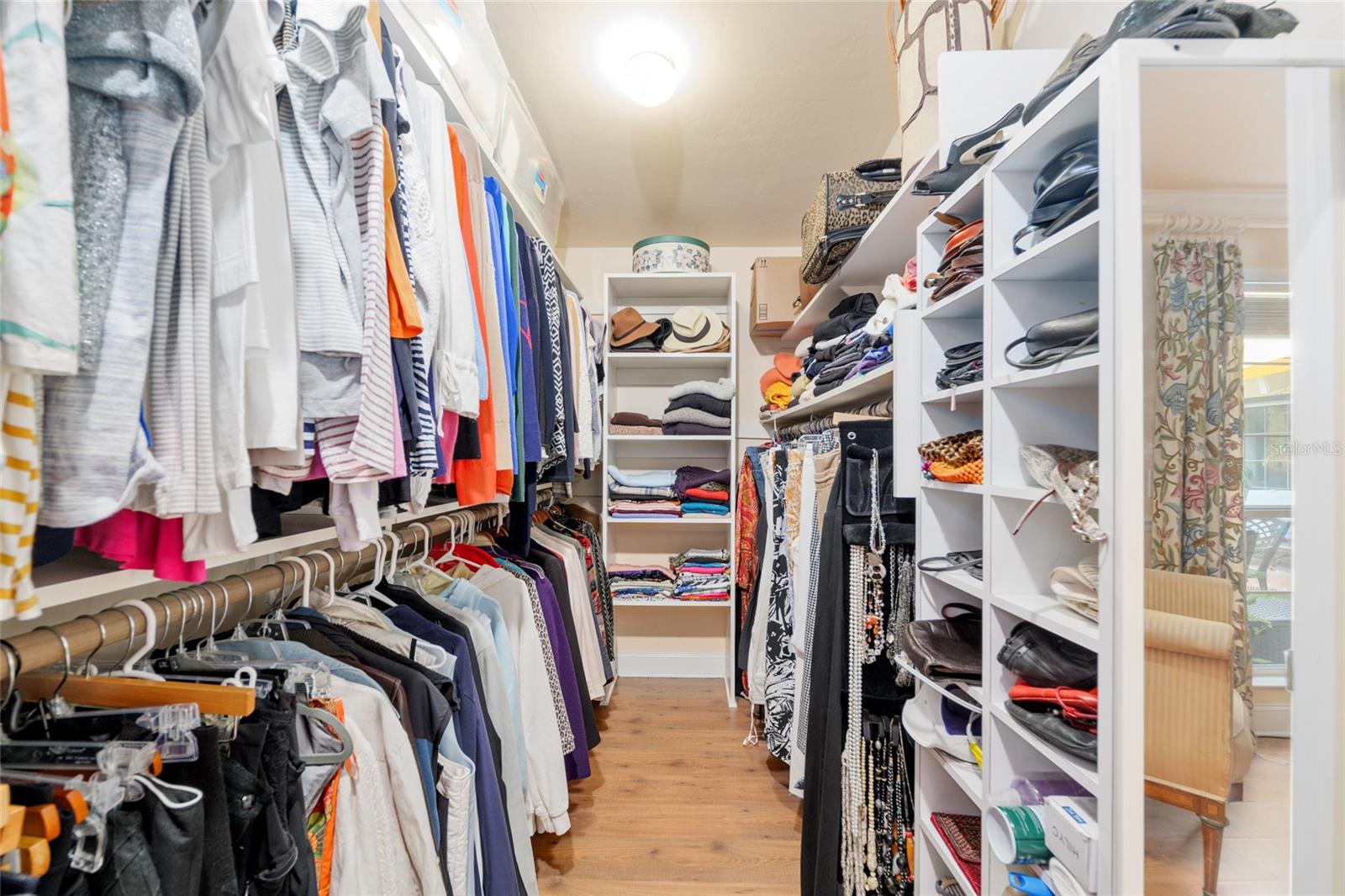 Image 22 of 42 For 12832 14th Avenue