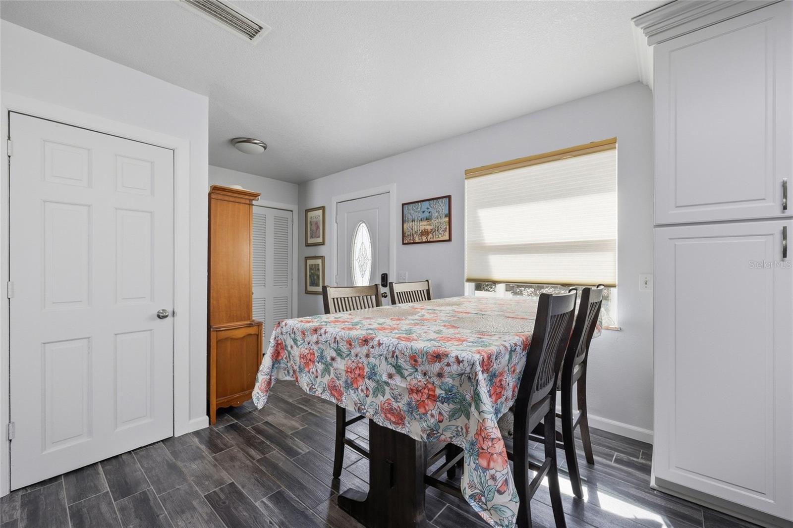 Image 10 of 48 For 123 Walt Lane