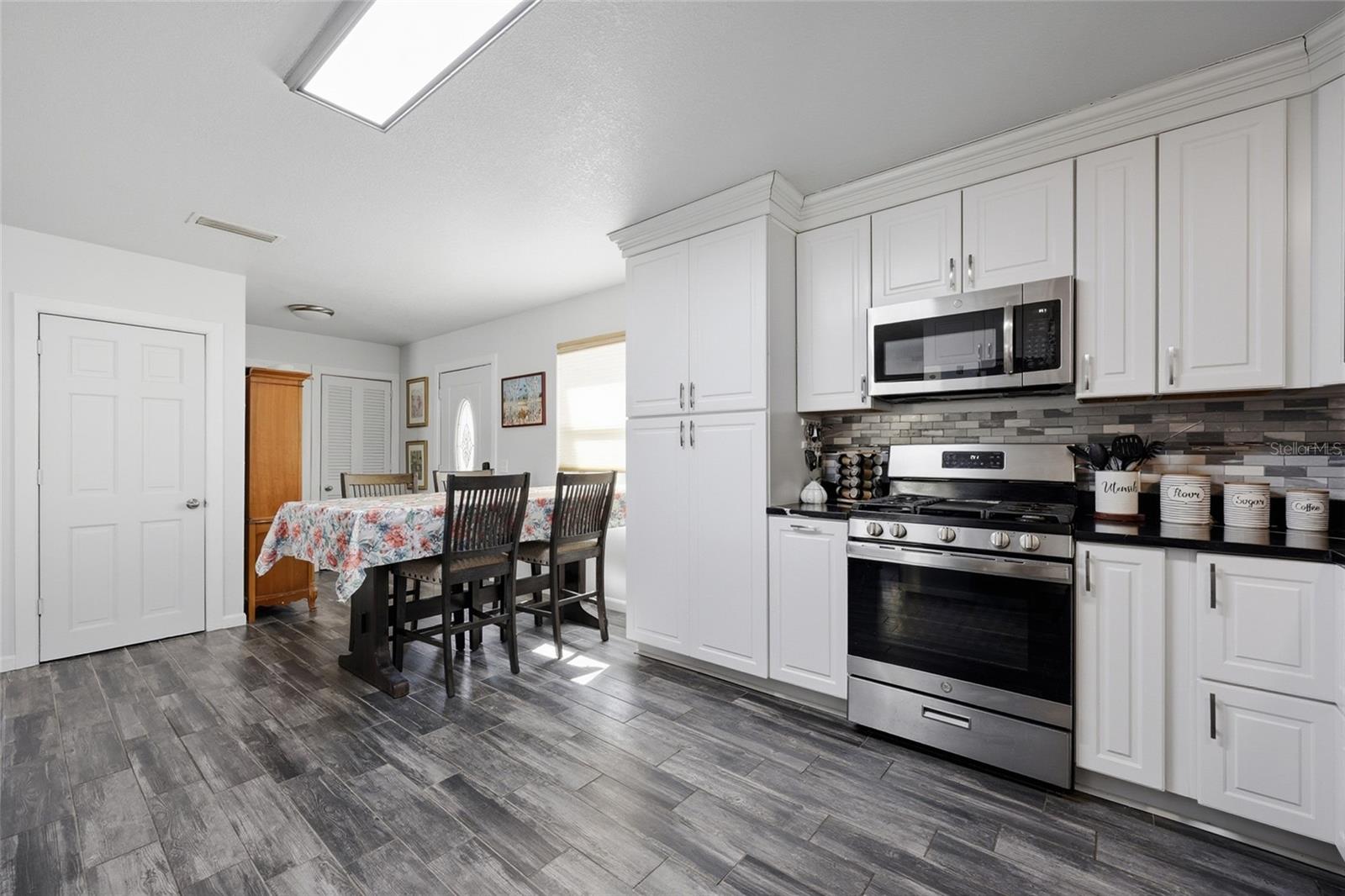 Image 13 of 48 For 123 Walt Lane