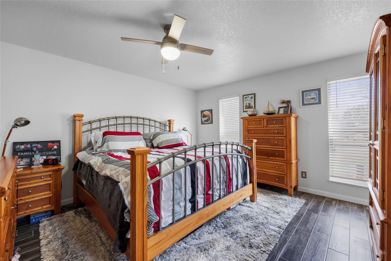 Image 27 of 48 For 123 Walt Lane