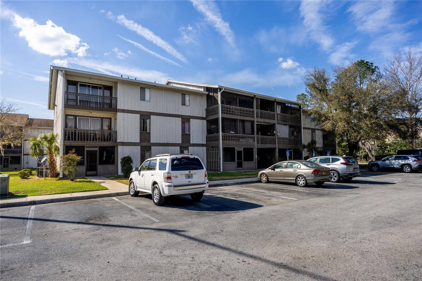 Image 14 of 17 For 6519 Newberry 1004