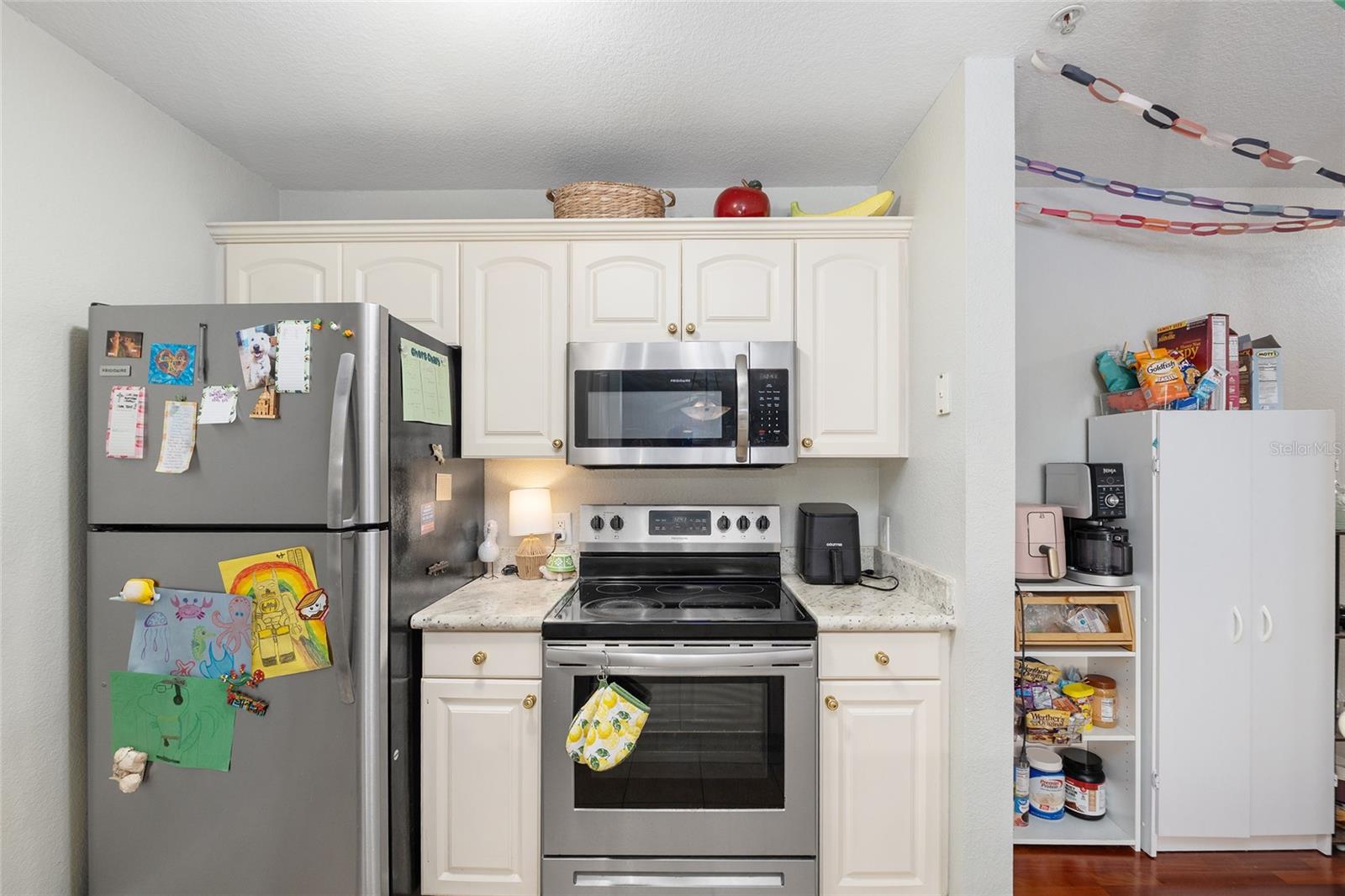 Image 7 of 31 For 835 9th Street 209