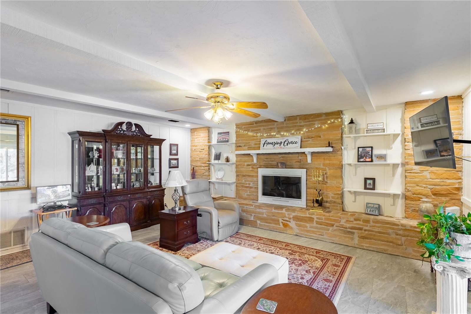 Image 18 of 49 For 6433 Loch Lommond Drive