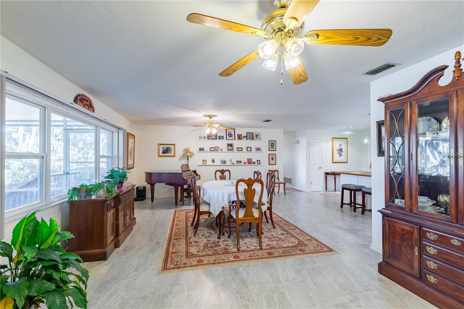 Image 26 of 49 For 6433 Loch Lommond Drive