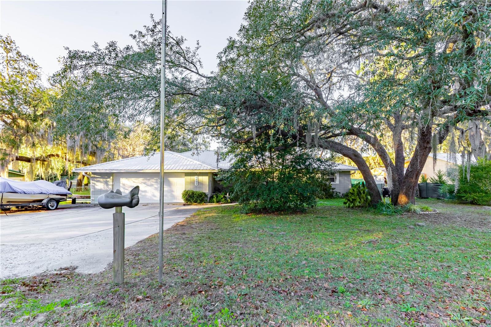 Image 3 of 49 For 6433 Loch Lommond Drive