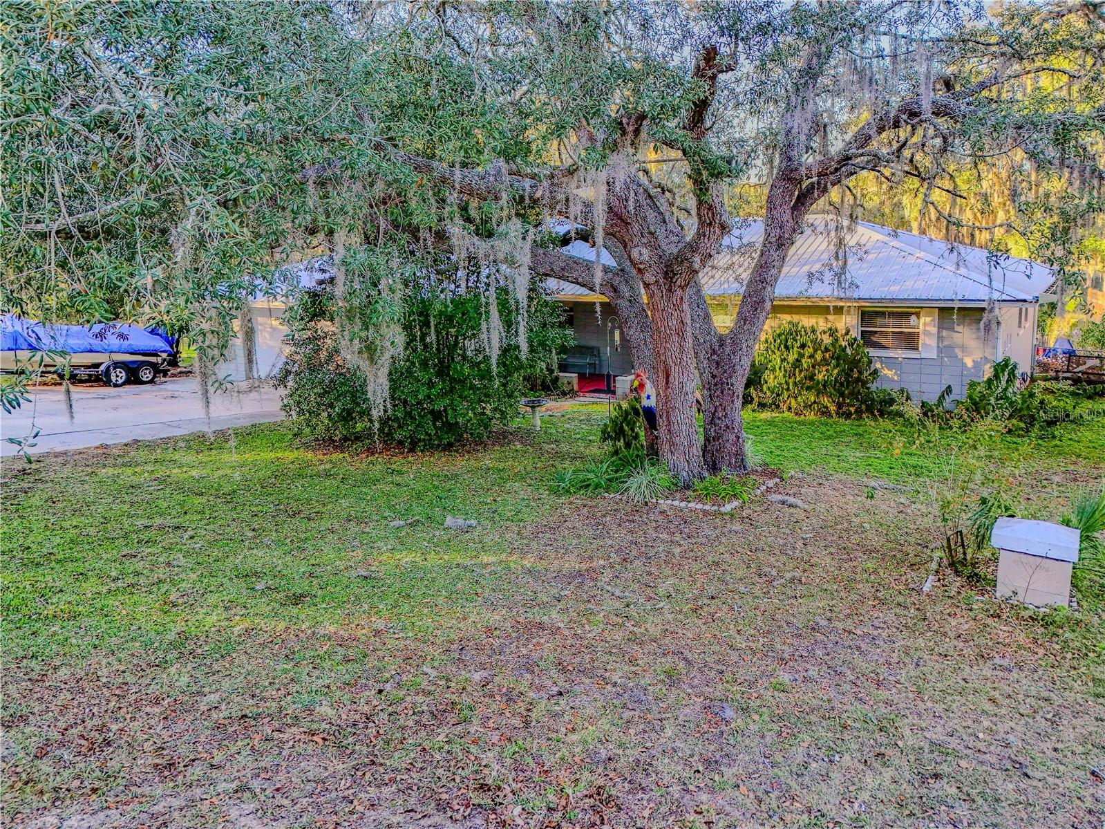 Image 8 of 49 For 6433 Loch Lommond Drive