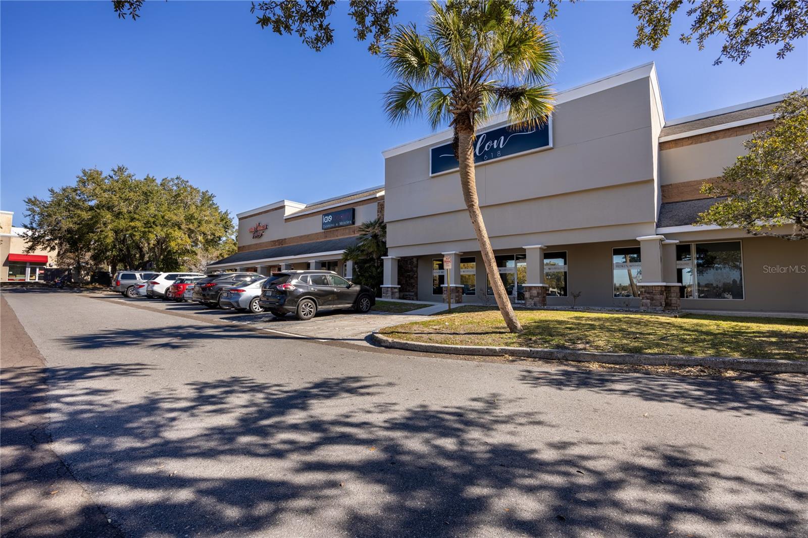 Listing photo id 18 for 618 60th Street