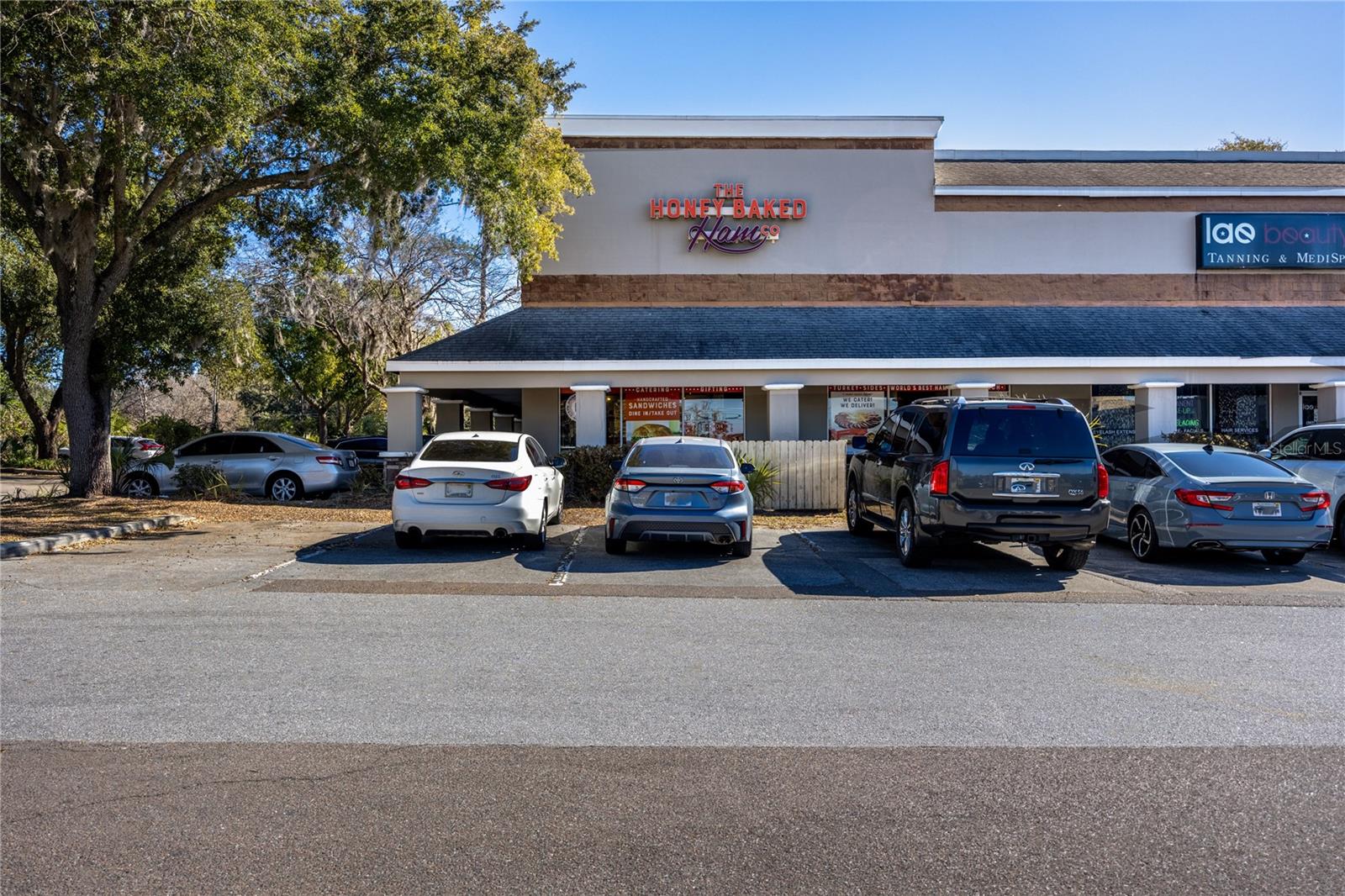 Listing photo id 20 for 618 60th Street