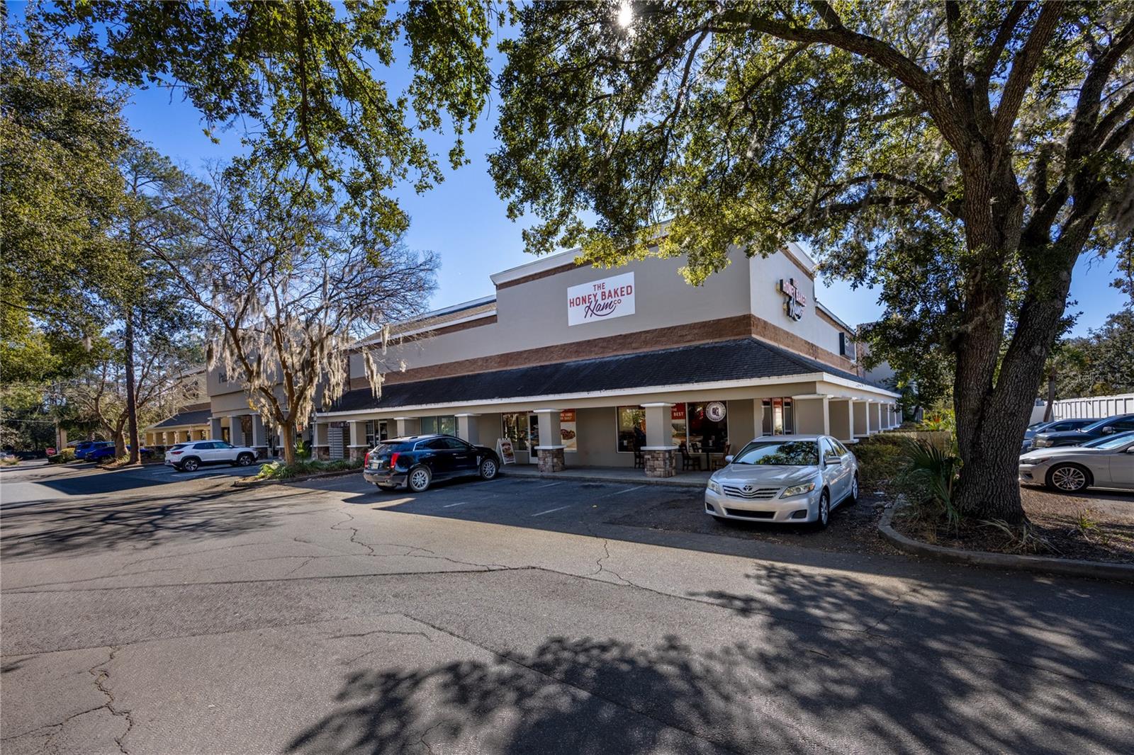 Listing photo id 24 for 618 60th Street