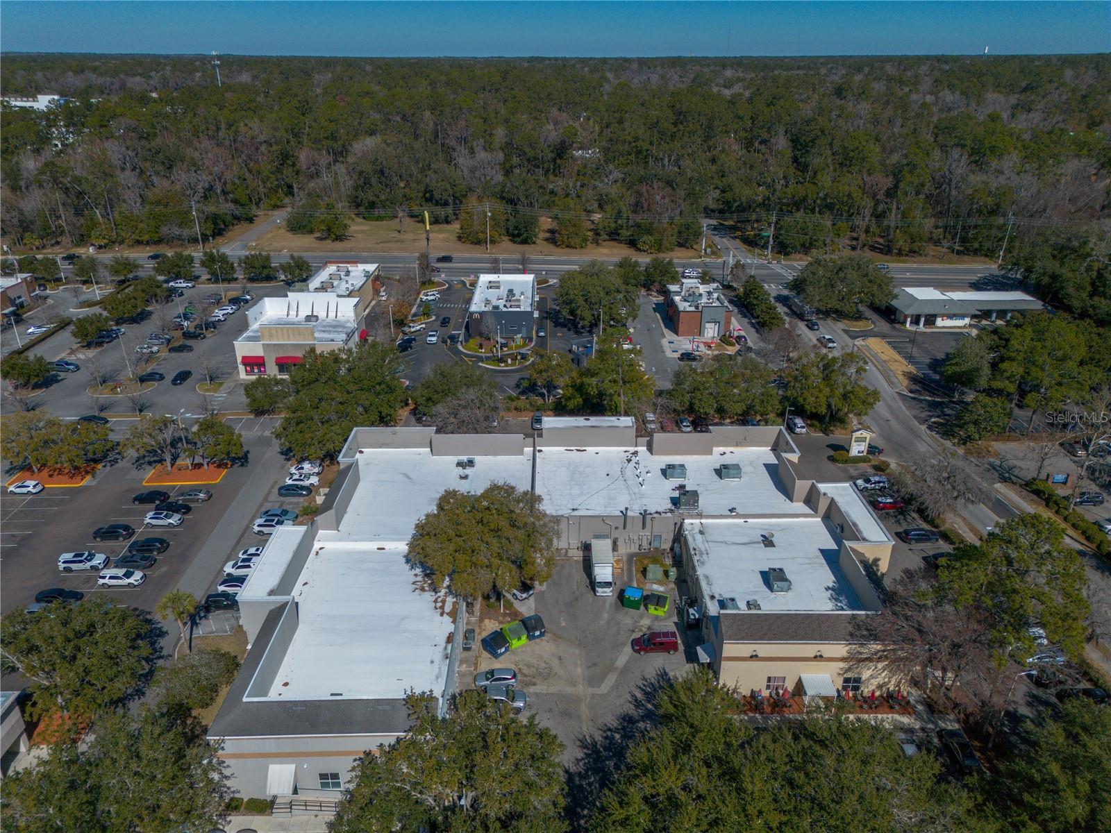 Listing photo id 28 for 618 60th Street