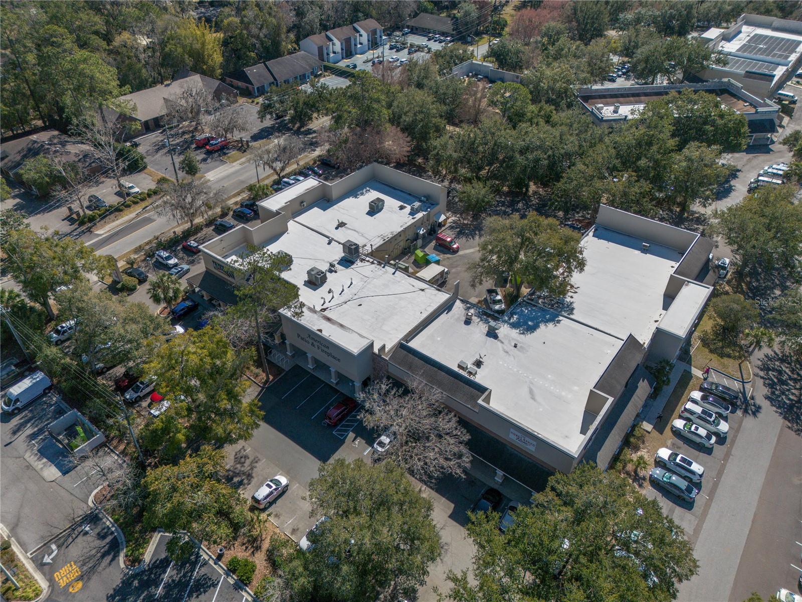 Listing photo id 30 for 618 60th Street