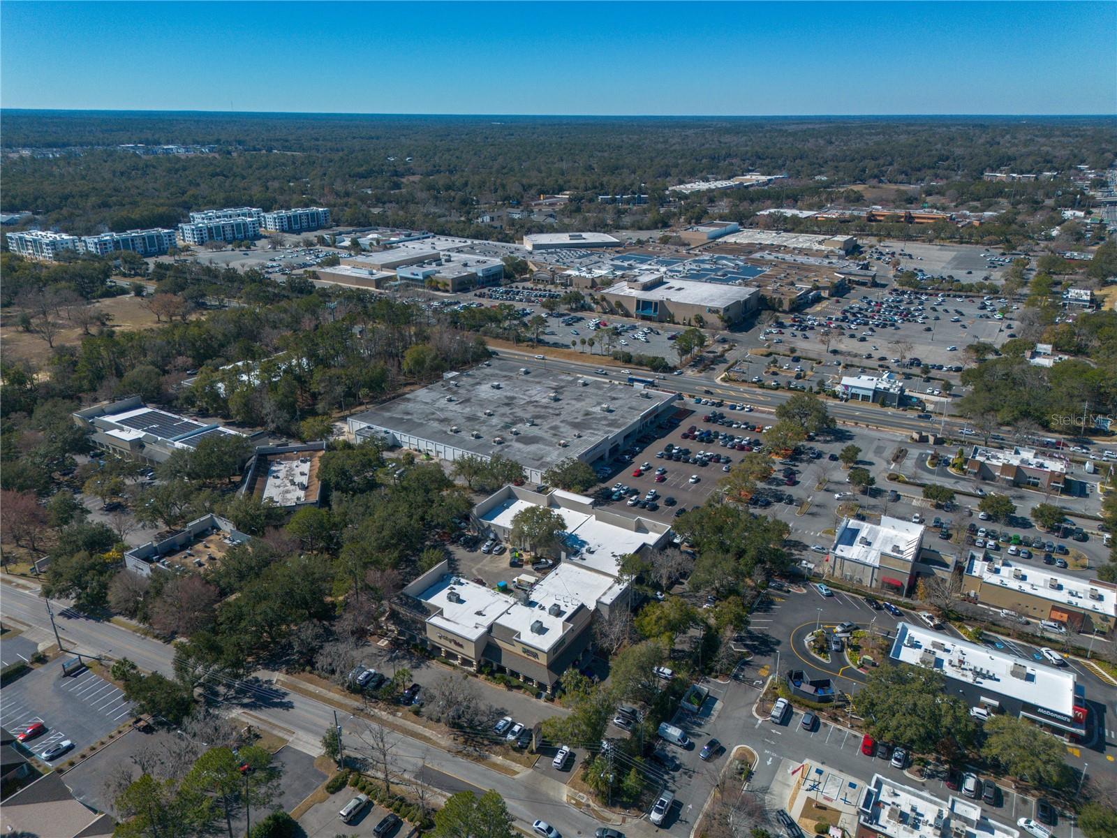 Listing photo id 34 for 618 60th Street