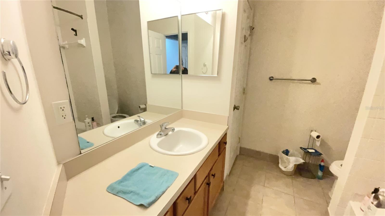 Image 17 of 22 For 859 Nw 21st Avenue 859