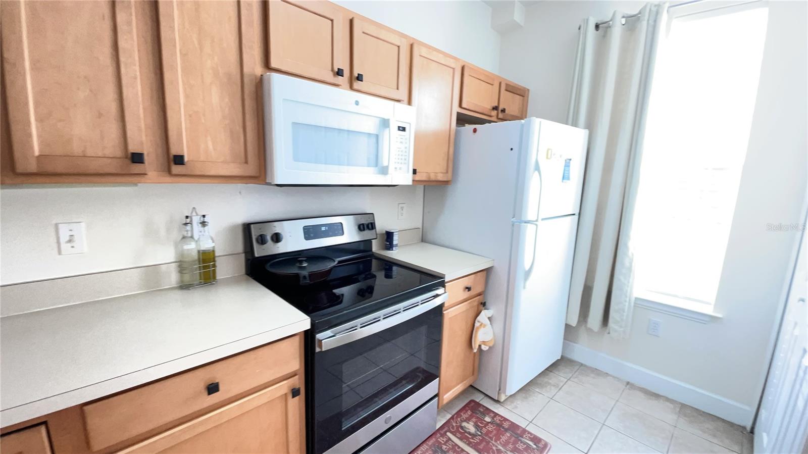 Image 9 of 22 For 859 Nw 21st Avenue 859