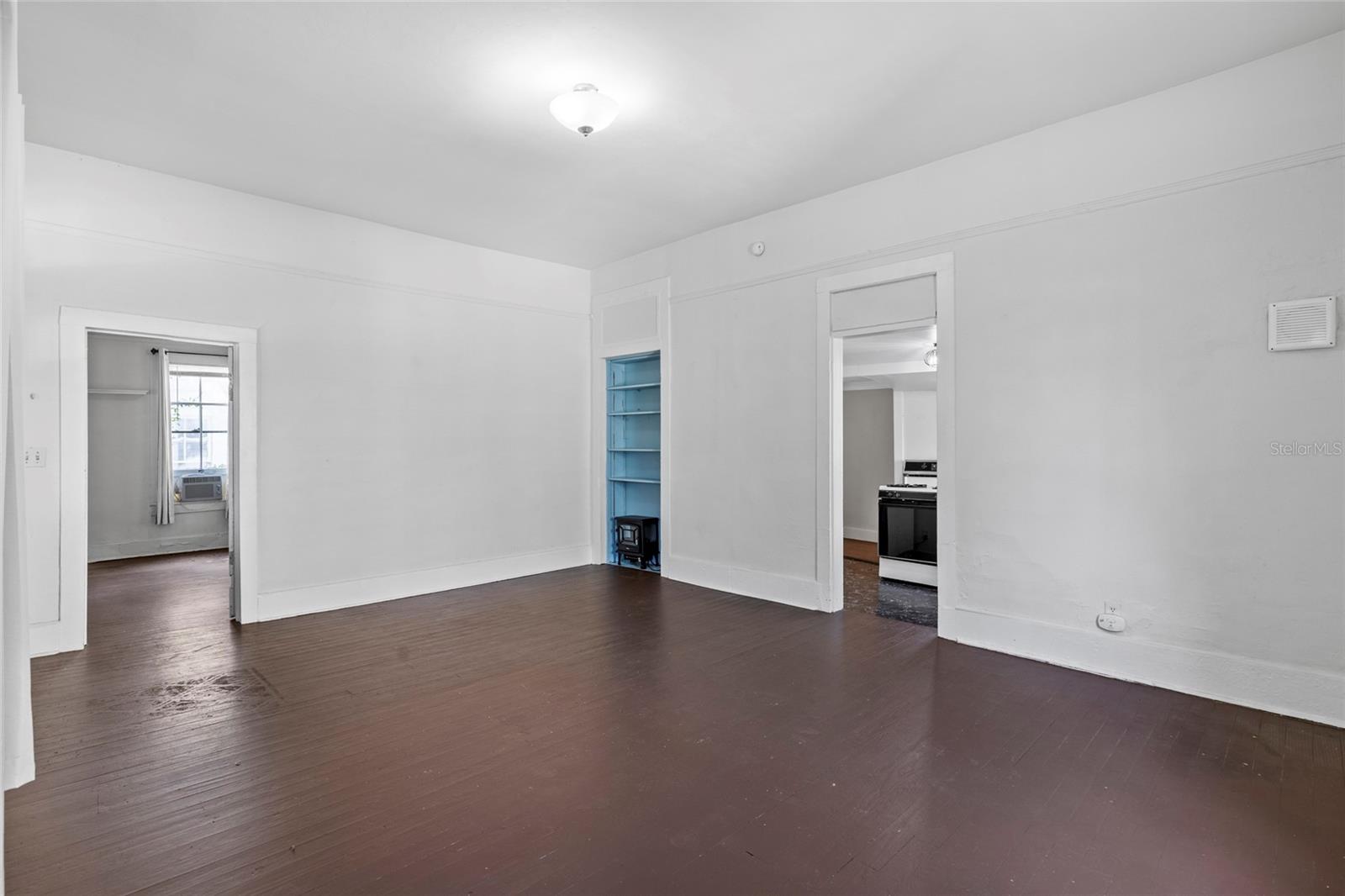 Image 13 of 39 For 232 4th Avenue