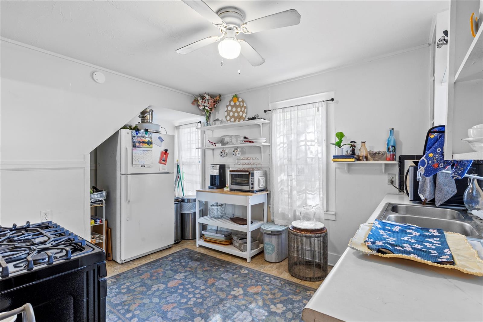 Image 33 of 39 For 232 4th Avenue