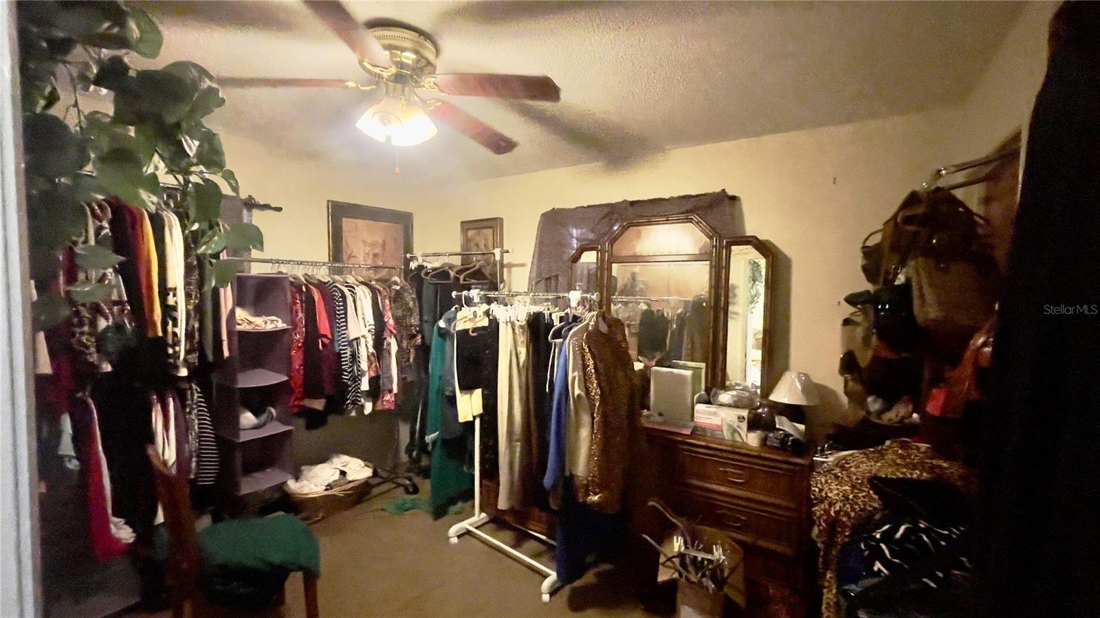 Image 10 of 19 For 20 Easy Street