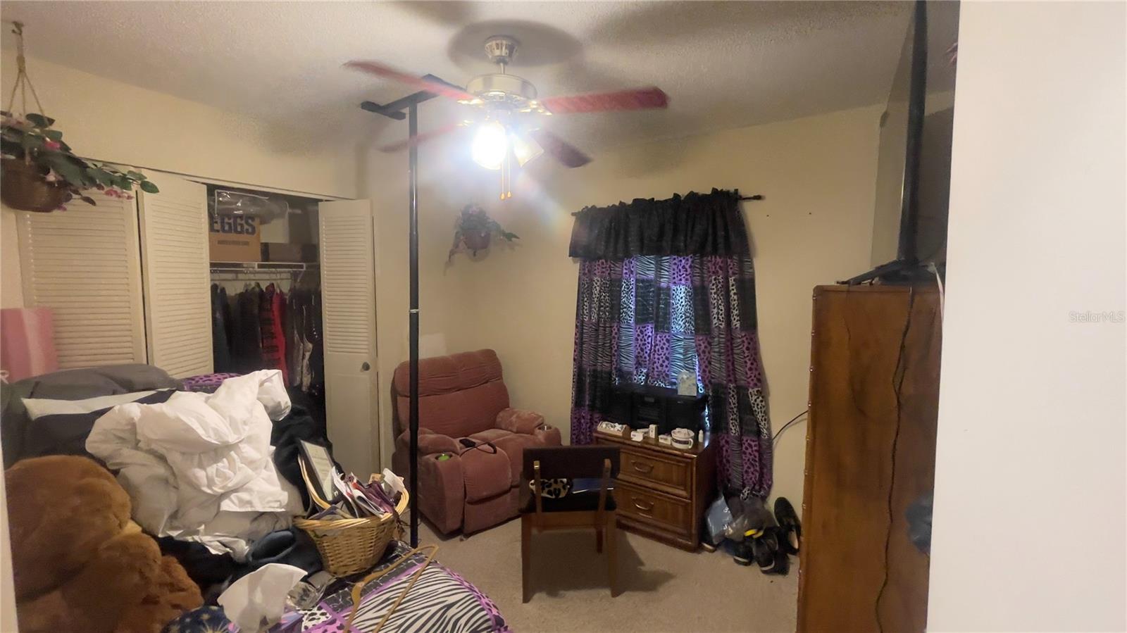 Image 12 of 19 For 20 Easy Street