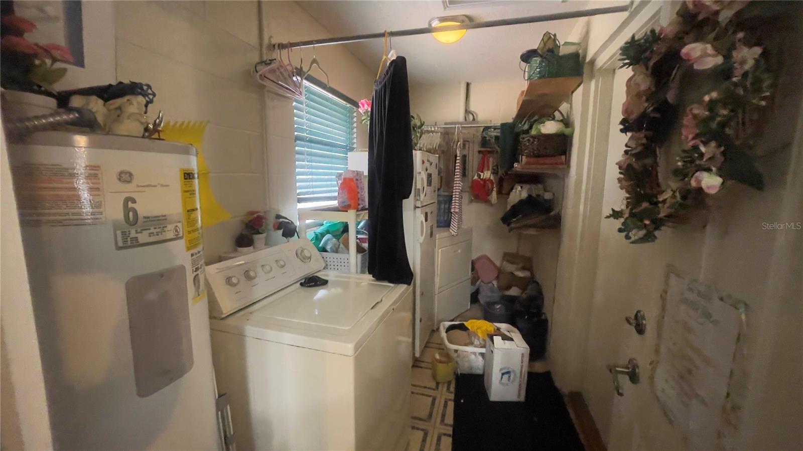 Image 9 of 19 For 20 Easy Street