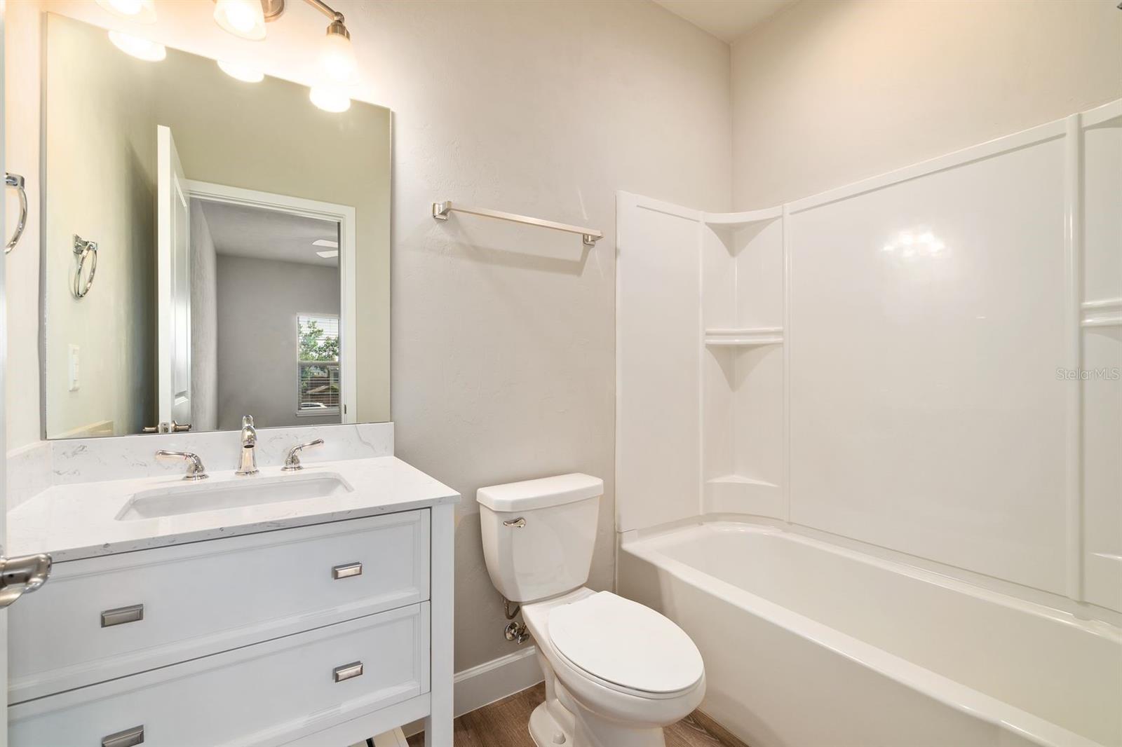 Image 11 of 42 For 622 3rd Avenue 2