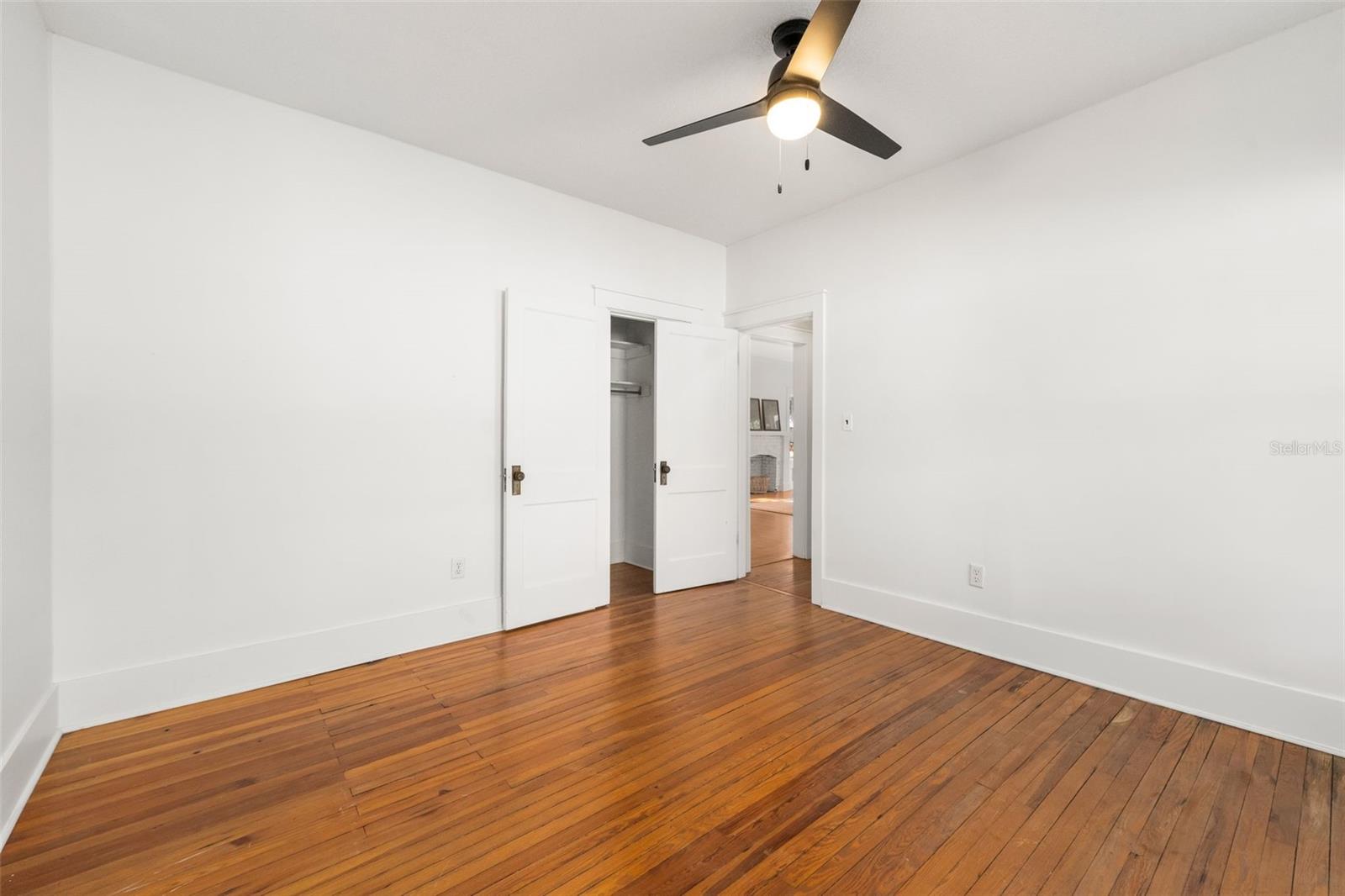 Image 17 of 30 For 3578 Herschel Street