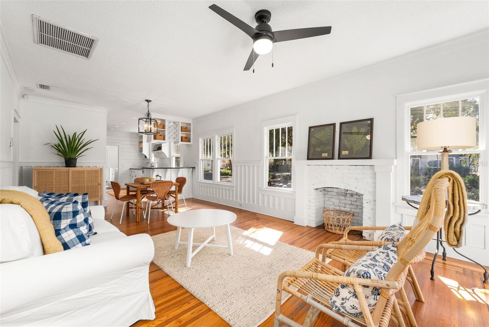 Image 3 of 30 For 3578 Herschel Street