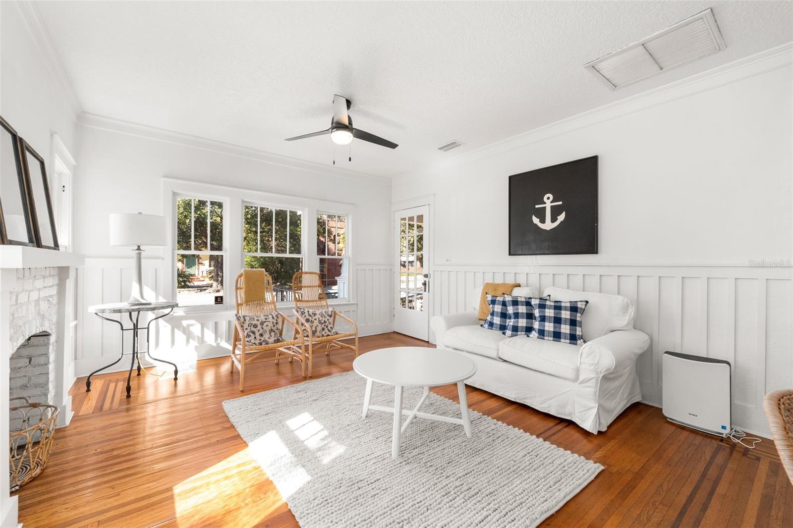 Image 5 of 30 For 3578 Herschel Street