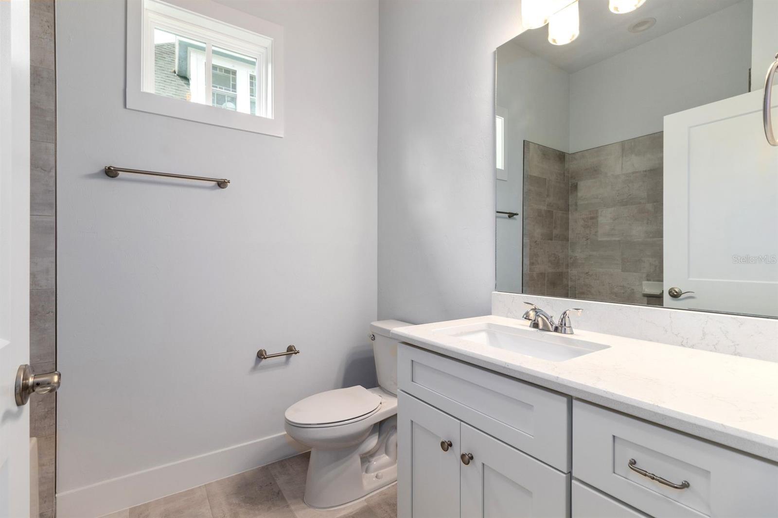 Image 5 of 8 For 420 1st Street