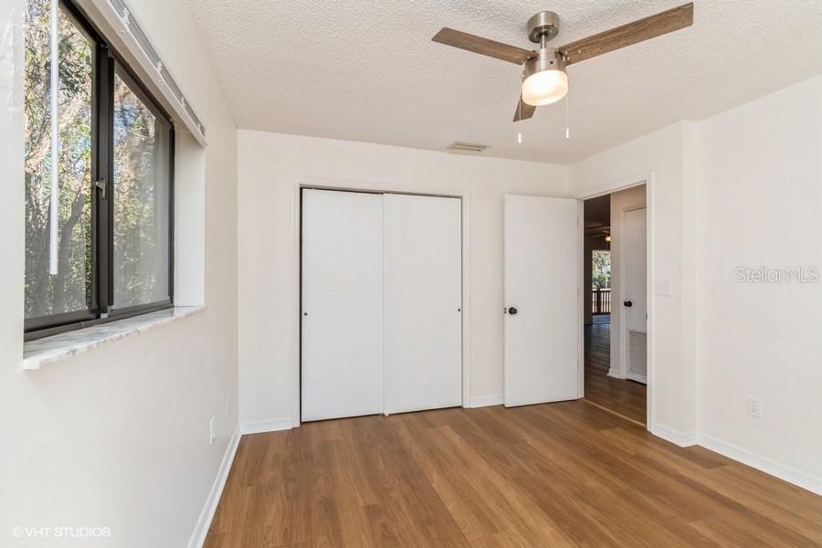 Image 11 of 20 For 2522 4th Terrace 2522