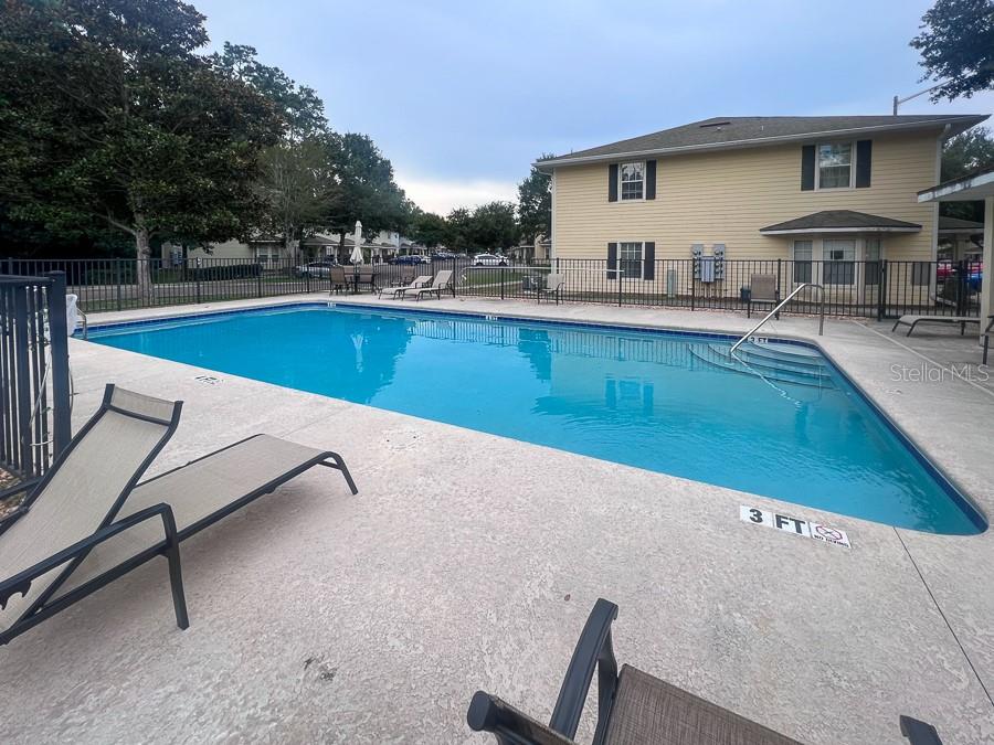 Image 27 of 29 For 2972 35th Place 84