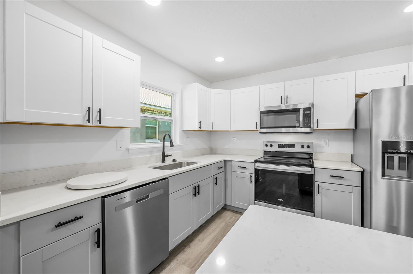 Image 6 of 35 For 1523 1st Avenue