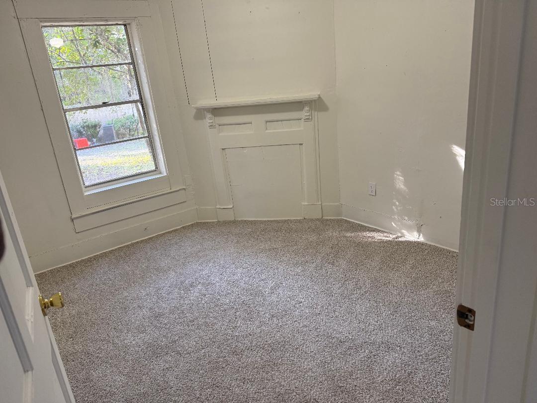 Image 13 of 14 For 708 6th Avenue