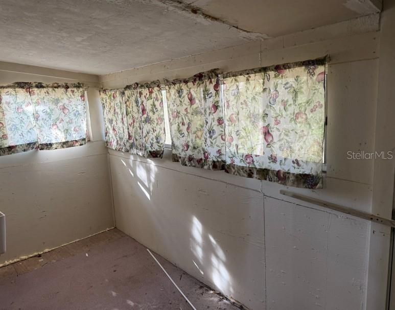 Image 9 of 14 For 708 6th Avenue