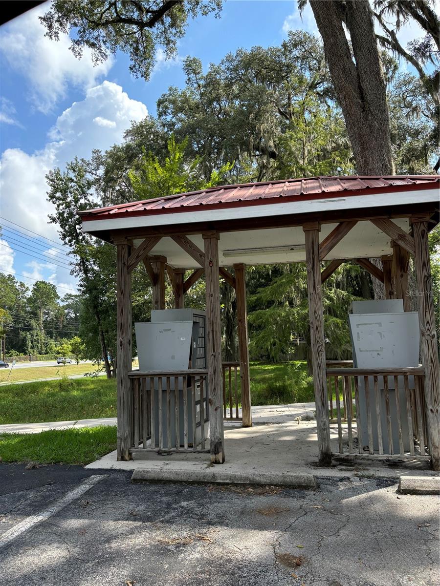 Image 16 of 19 For 2905 Archer Road T4028