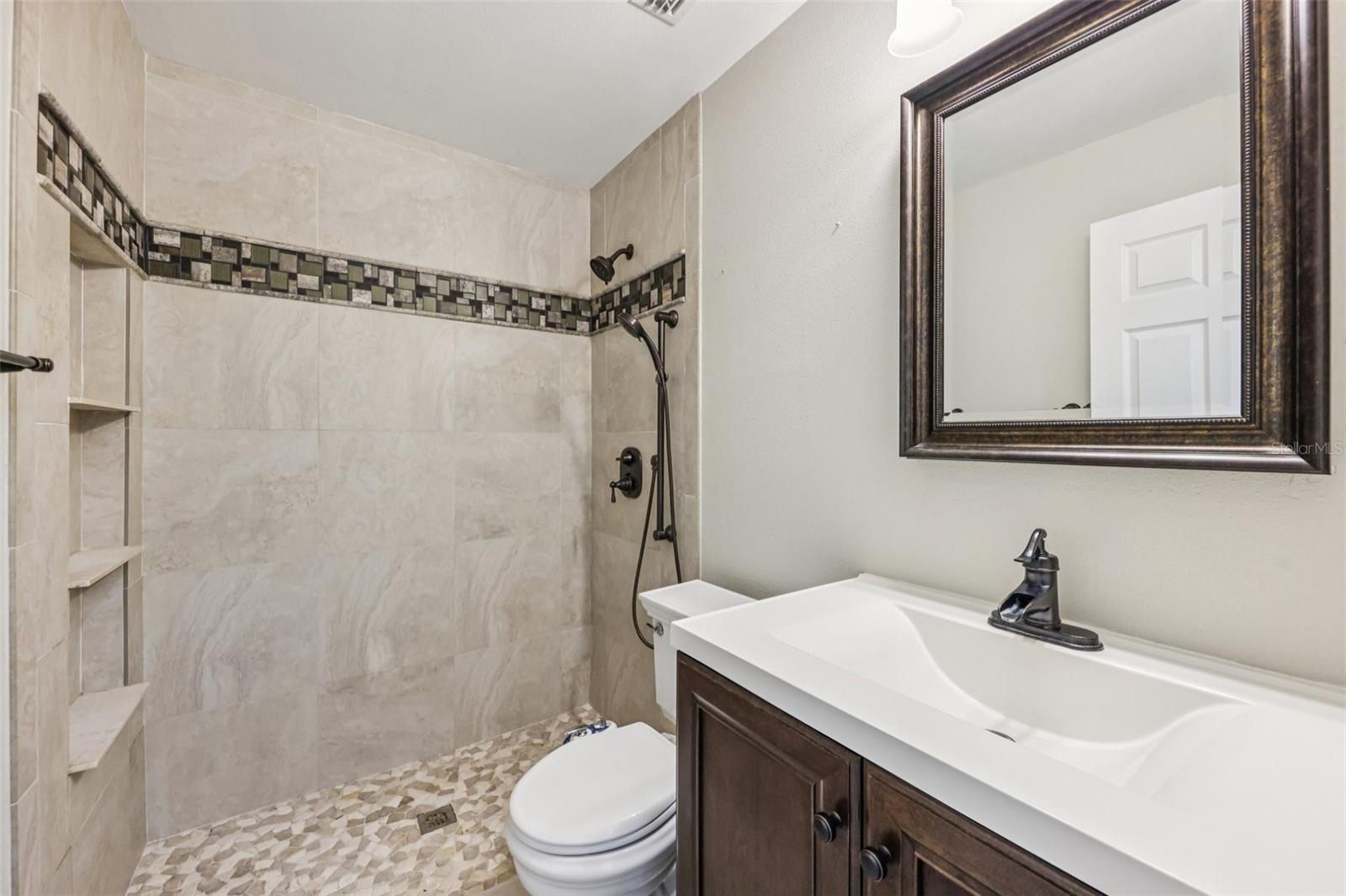 Image 21 of 50 For 5306 Camrose Court