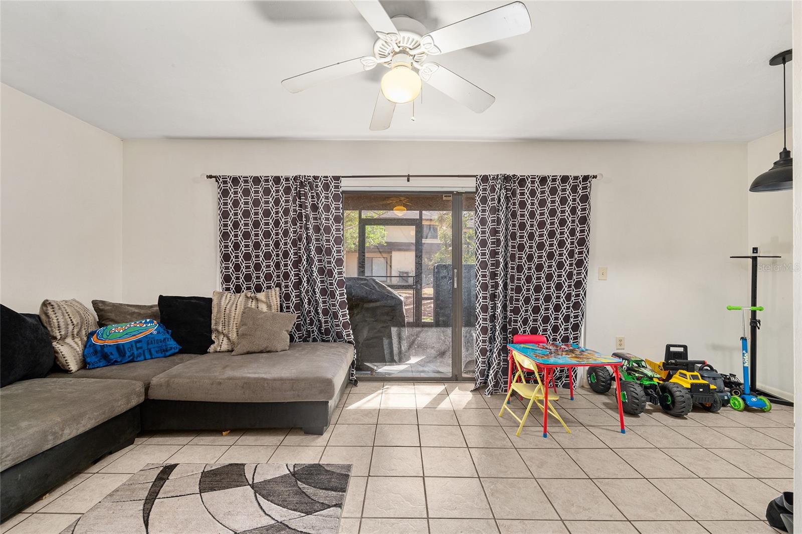 Image 13 of 42 For 2735 35th Place 801