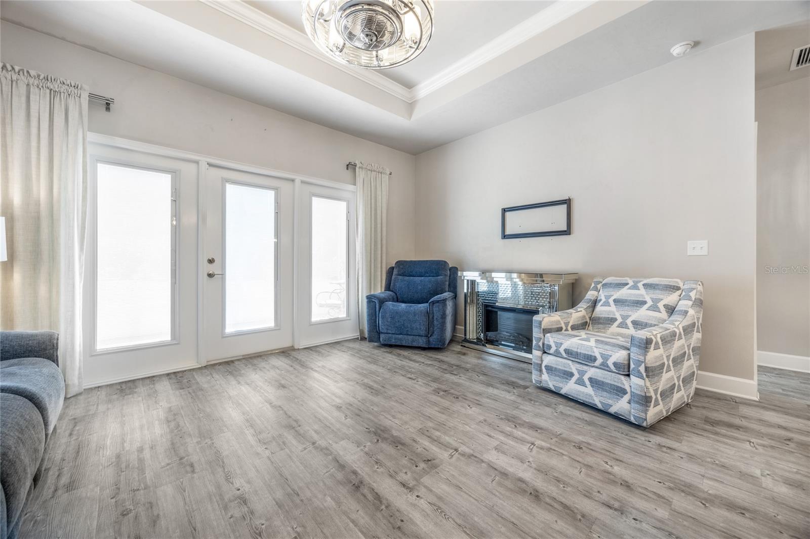 Image 11 of 49 For 12945 12 Road