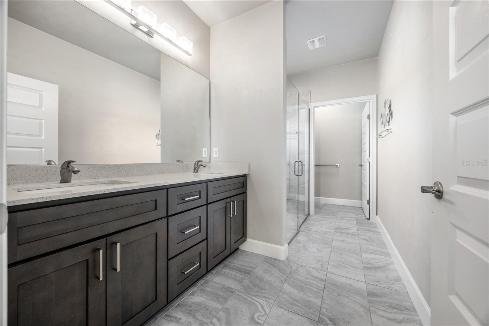 Image 20 of 49 For 12945 12 Road