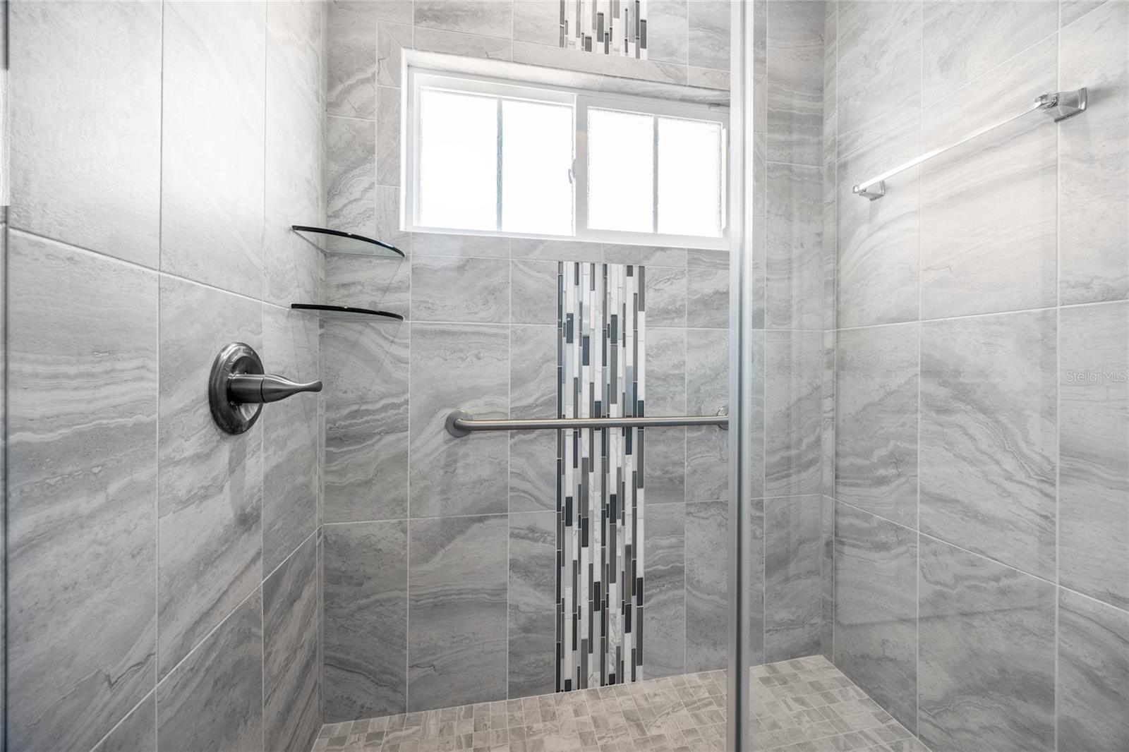 Image 21 of 49 For 12945 12 Road