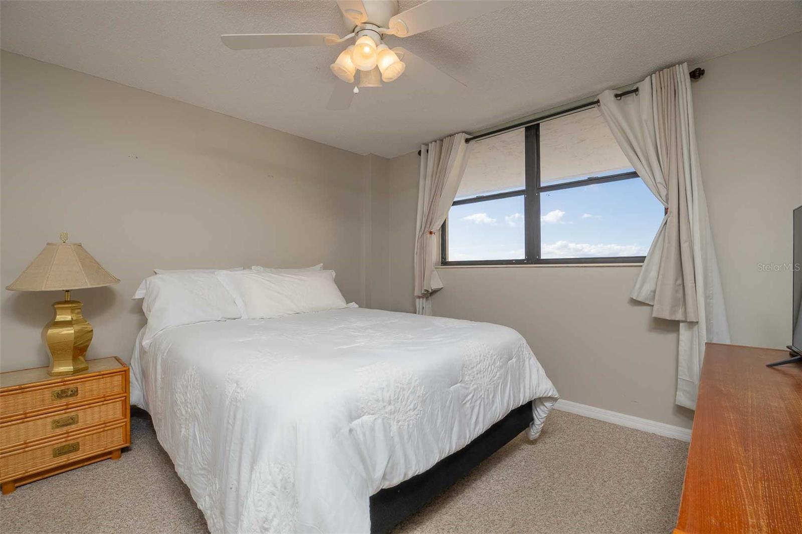 Image 23 of 29 For 8000 A1a  505