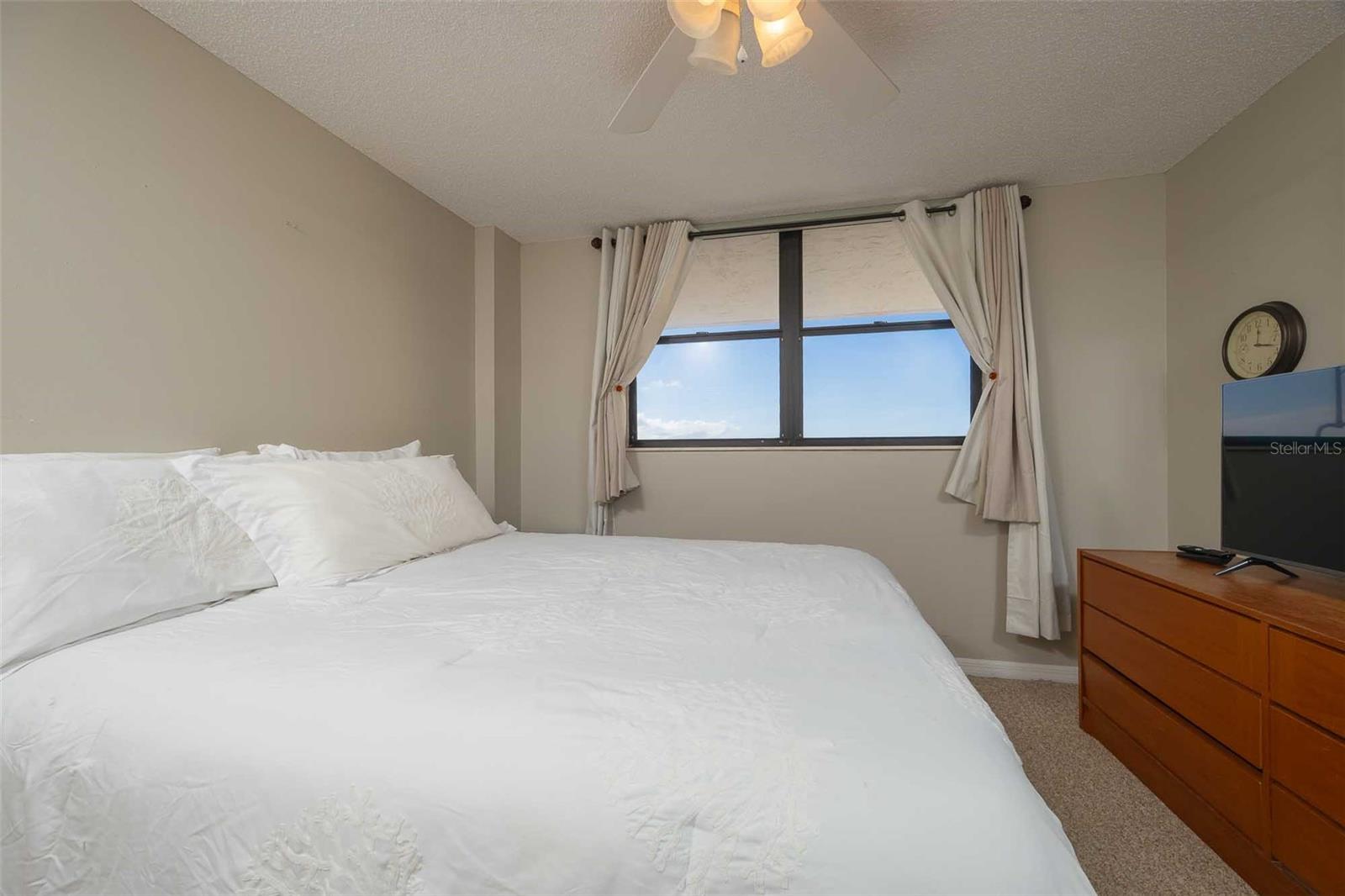 Image 24 of 29 For 8000 A1a  505