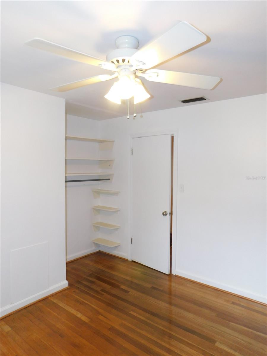 Image 13 of 24 For 118 35th Terrace