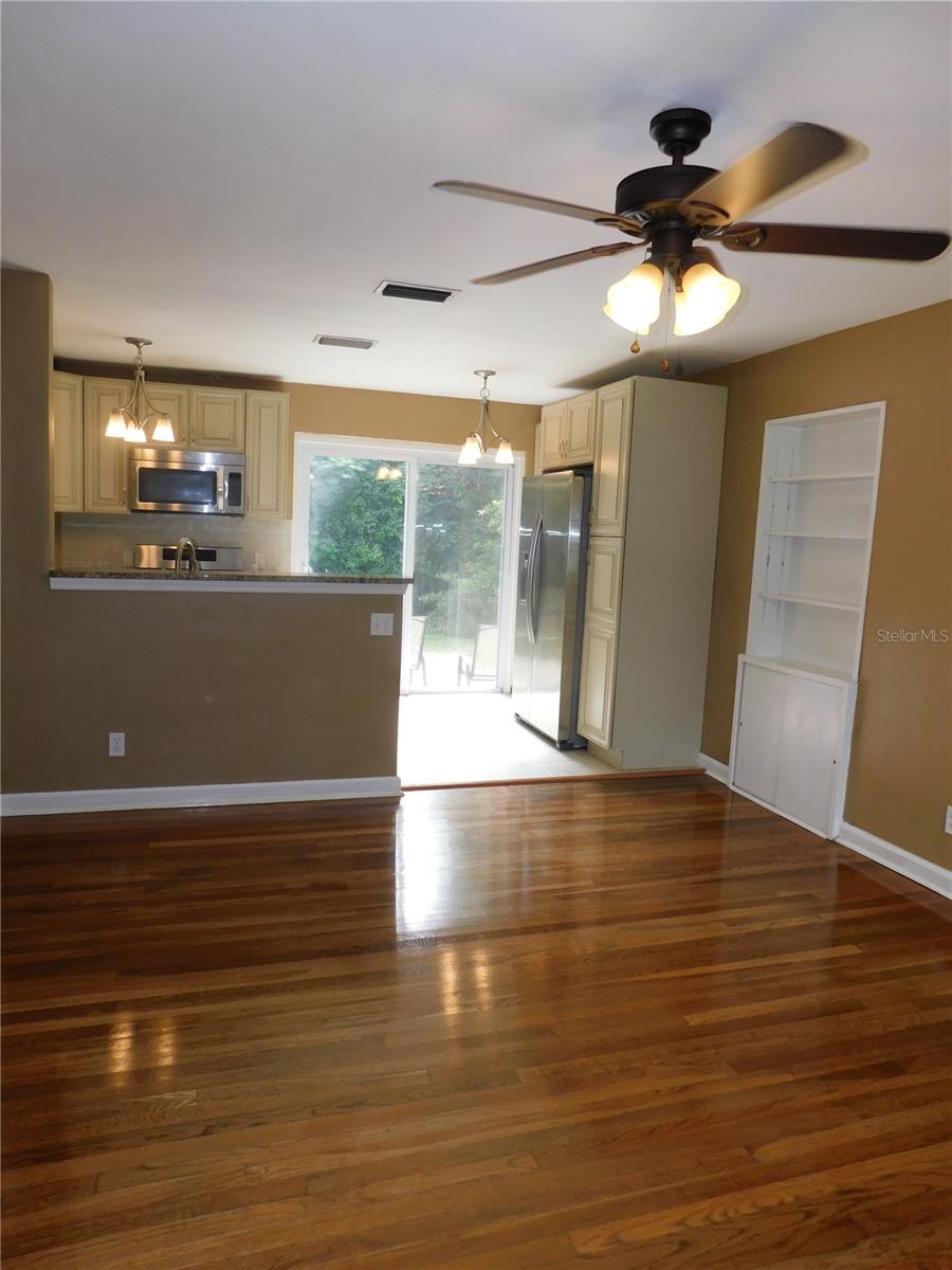 Image 6 of 24 For 118 35th Terrace