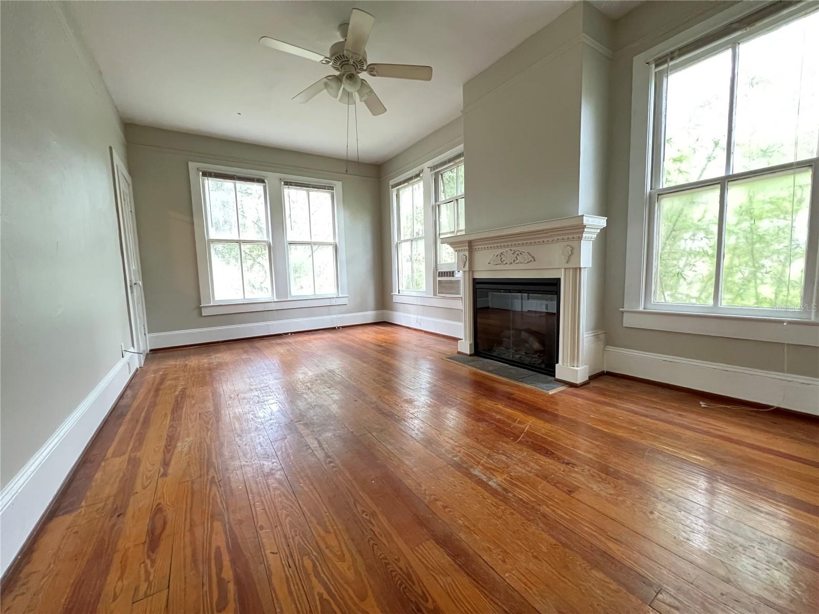 Image 3 of 8 For 414 5th Avenue 1